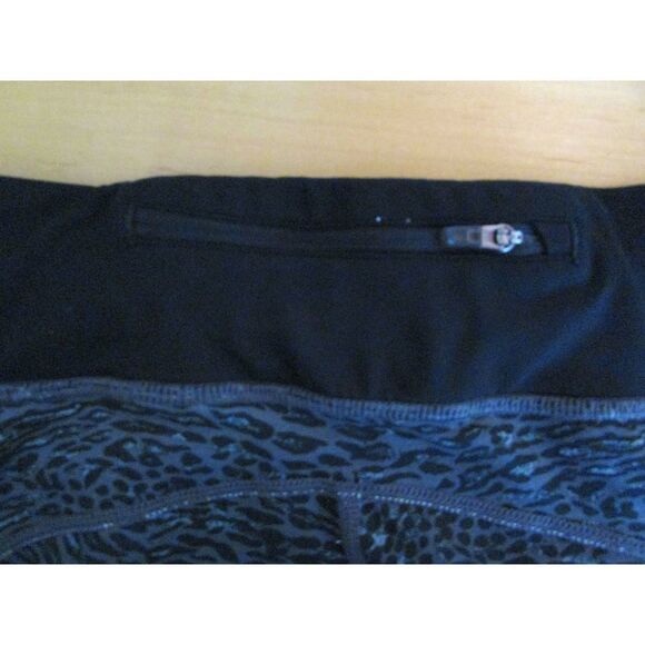 Nike Dri-Fit Running Athletic Yoga Capri Pants - Picture 5 of 5